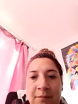 Agatha bellucci  online show from 15, 2, 2026