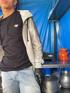 Snapshot of diegoand0911 chatting on 30, 3, 2026 diegoand0911 online show from 30, 3, 2026