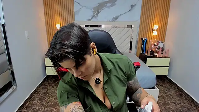 KAROLLJONES1 online show from 22, 11, 2025