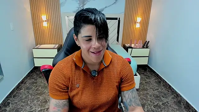 KAROLLJONES1 online show from 1, 5, 2026