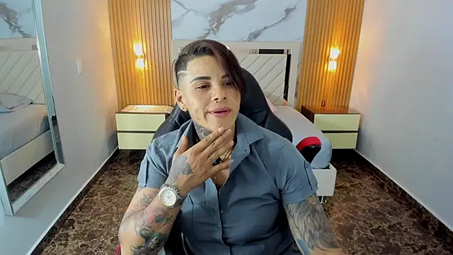 KAROLLJONES1 online show from 23, 7, 2026