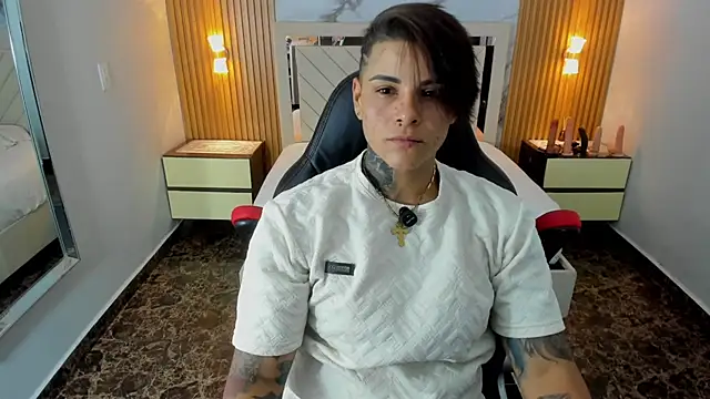 KAROLLJONES1 online show from 28, 7, 2026