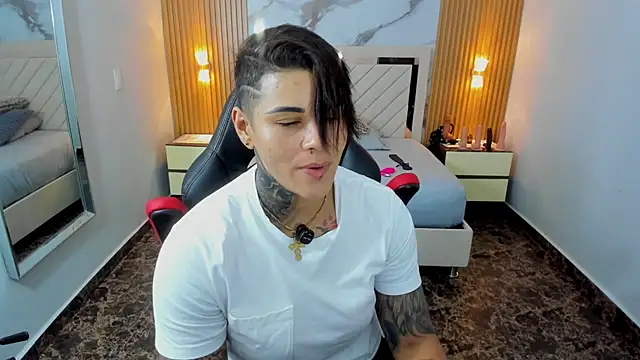KAROLLJONES1 online show from 3, 8, 2026