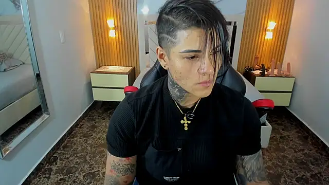 KAROLLJONES1 online show from 4, 8, 2026