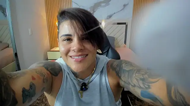 KAROLLJONES1 online show from 5, 8, 2026