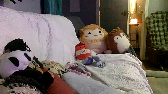 Snapshot of goddessmissmia chatting on 12, 9, 2025 goddessmissmia online show from 12, 9, 2025