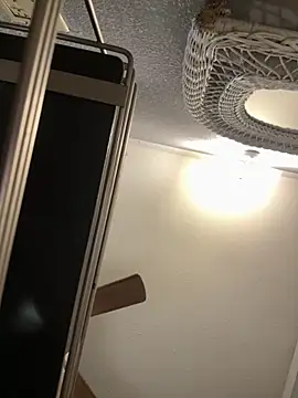 Snapshot of goddessmissmia chatting on 6, 10, 2025 goddessmissmia online show from 6, 10, 2025