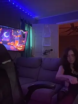 Snapshot of goddessmissmia chatting on 28, 10, 2025 goddessmissmia online show from 28, 10, 2025