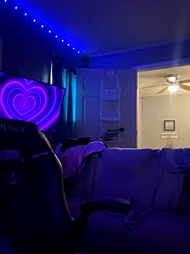 Snapshot of goddessmissmia chatting on 3, 11, 2025 goddessmissmia online show from 3, 11, 2025