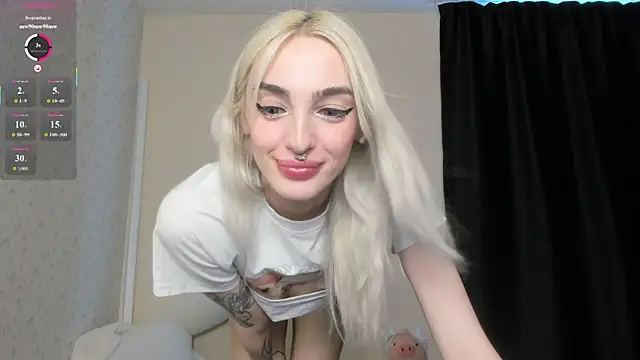 Snapshot of succubantra chatting on 5, 8, 2026 succubantra online show from 5, 8, 2026