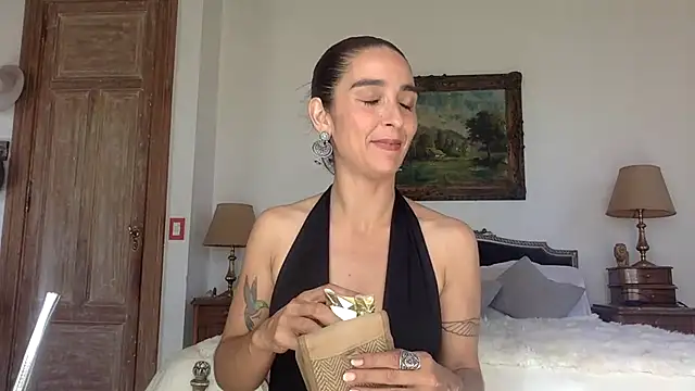 Snapshot of venuslibre chatting on 4, 10, 2025 venuslibre online show from 4, 10, 2025