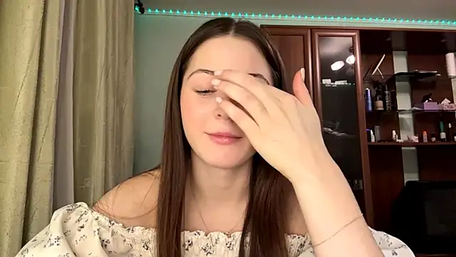 Adel strongwoman online show from 19, 12, 2025