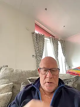 Snapshot of philefc chatting on 1, 4, 2026 philefc online show from 1, 4, 2026
