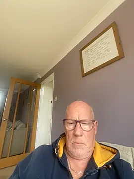 Snapshot of philefc chatting on 15, 4, 2026 philefc online show from 15, 4, 2026