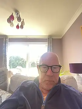 Snapshot of philefc chatting on 22, 4, 2026 philefc online show from 22, 4, 2026