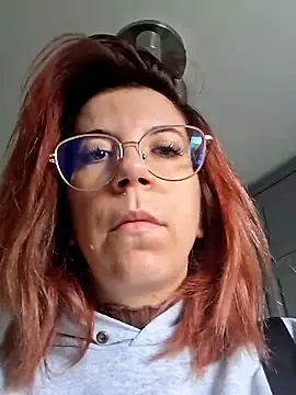 Anayssa  online show from 30, 9, 2025