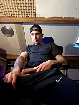 kompiee online show from 5, 12, 2025