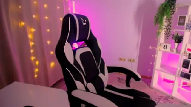 BagiraBella online show from 3, 11, 2025