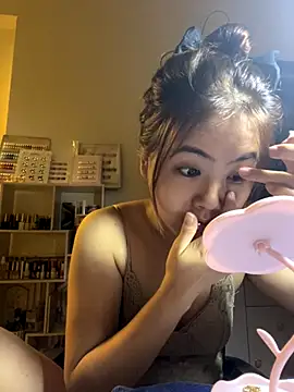 Snapshot of Lucky-nice202 chatting on 11, 10, 2025 Lucky-nice202 online show from 11, 10, 2025