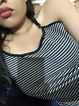 Snapshot of KARISHMA-STRIP chatting on 24, 9, 2025 KARISHMA-STRIP online show from 24, 9, 2025