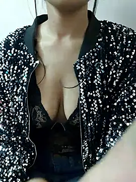 Snapshot of KARISHMA-STRIP chatting on 7, 10, 2025 KARISHMA-STRIP online show from 7, 10, 2025