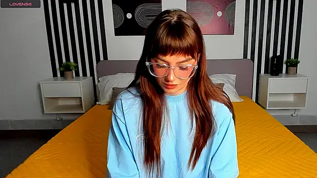 Snapshot of Emily_Tylerr chatting on 19, 9, 2025 Emily Tylerr online show from 19, 9, 2025