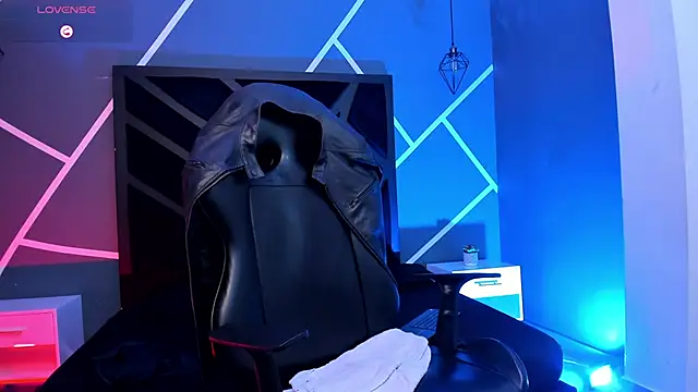 Eryonbradley online show from 13, 12, 2025