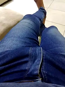 Snapshot of JoaoPedro17cm chatting on 30, 10, 2025 JoaoPedro17cm online show from 30, 10, 2025