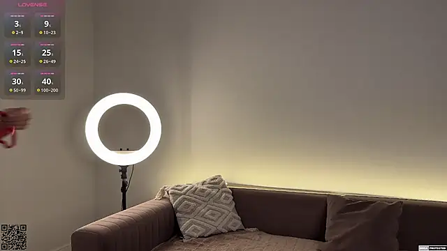 Snapshot of Exeltis chatting on 4, 3, 2026 Exeltis online show from 4, 3, 2026