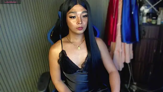 TrinityFucksYou online show from 10, 7, 2026