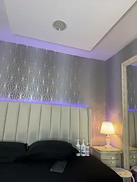 Mia-Medina online show from 31, 7, 2026