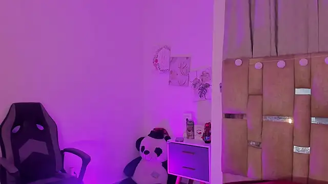 JulianaCarter online show from 16, 12, 2025