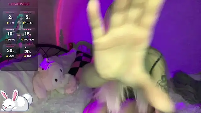 Snapshot of Elaincutee chatting on 24, 9, 2025 Elaincutee online show from 24, 9, 2025