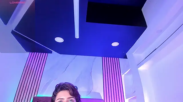 Snapshot of DannysaStar chatting on 5, 10, 2025 DannysaStar online show from 5, 10, 2025