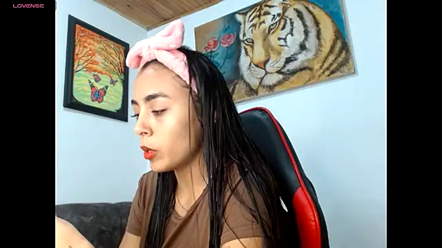 Wild RoomXxX online show from 31, 10, 2025