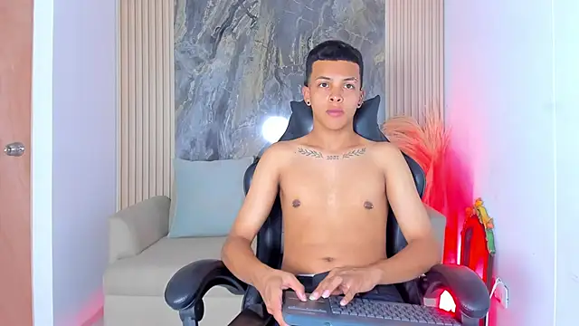 ThiagoCollin online show from 15, 9, 2025