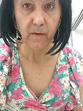 Snapshot of Emily_de_Carla chatting on 31, 10, 2025 Emily de Carla online show from 31, 10, 2025