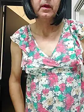 Snapshot of Emily_de_Carla chatting on 2, 12, 2025 Emily de Carla online show from 2, 12, 2025