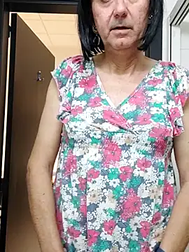 Snapshot of Emily_de_Carla chatting on 15, 12, 2025 Emily de Carla online show from 15, 12, 2025