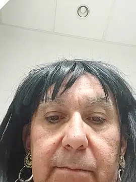 Emily de Carla online show from 7, 5, 2026