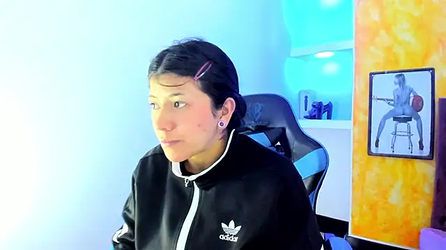 Raven Rouge  online show from 9, 10, 2025