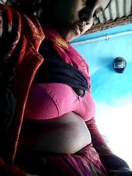 Snapshot of Hot-qwer chatting on 18, 2, 2026 Hot-qwer online show from 18, 2, 2026