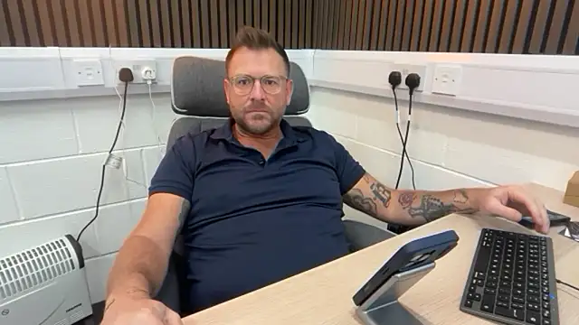 Snapshot of bilf1978 chatting on 12, 3, 2026 bilf1978 online show from 12, 3, 2026