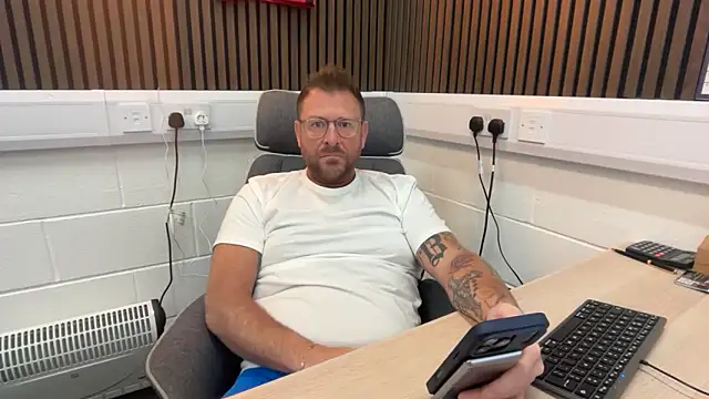 Snapshot of bilf1978 chatting on 19, 3, 2026 bilf1978 online show from 19, 3, 2026