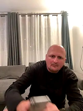 Snapshot of Attila120 chatting on 13, 11, 2025 Attila120 online show from 13, 11, 2025