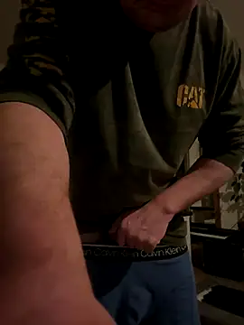 Snapshot of Attila120 chatting on 5, 12, 2025 Attila120 online show from 5, 12, 2025