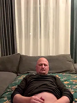 Snapshot of Attila120 chatting on 14, 12, 2025 Attila120 online show from 14, 12, 2025