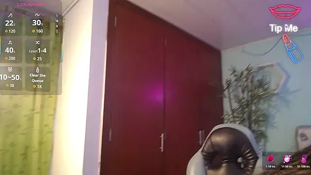 noelia milf19 online show from 28, 6, 2026