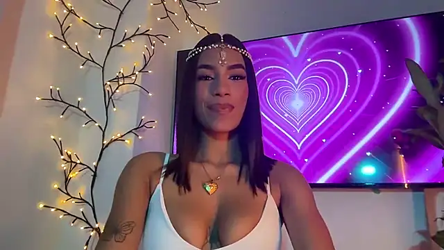 kitty collins  online show from 24, 7, 2026
