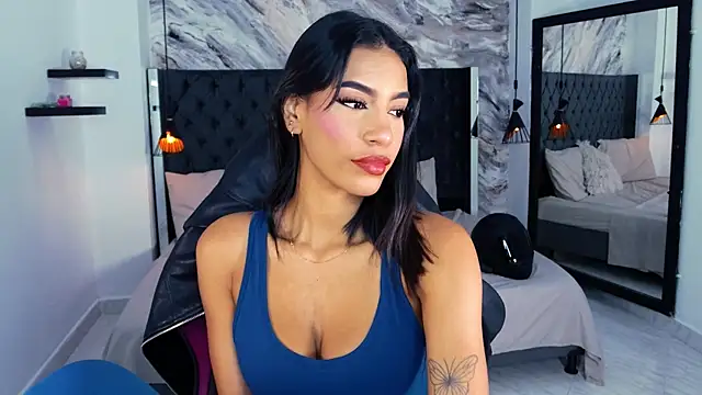 kitty collins  online show from 29, 7, 2026
